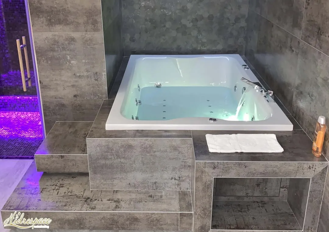 LUNA 135 x 195 MINI PISCINA VASCA IDROMASSAGGIO