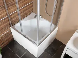 Box bathtub