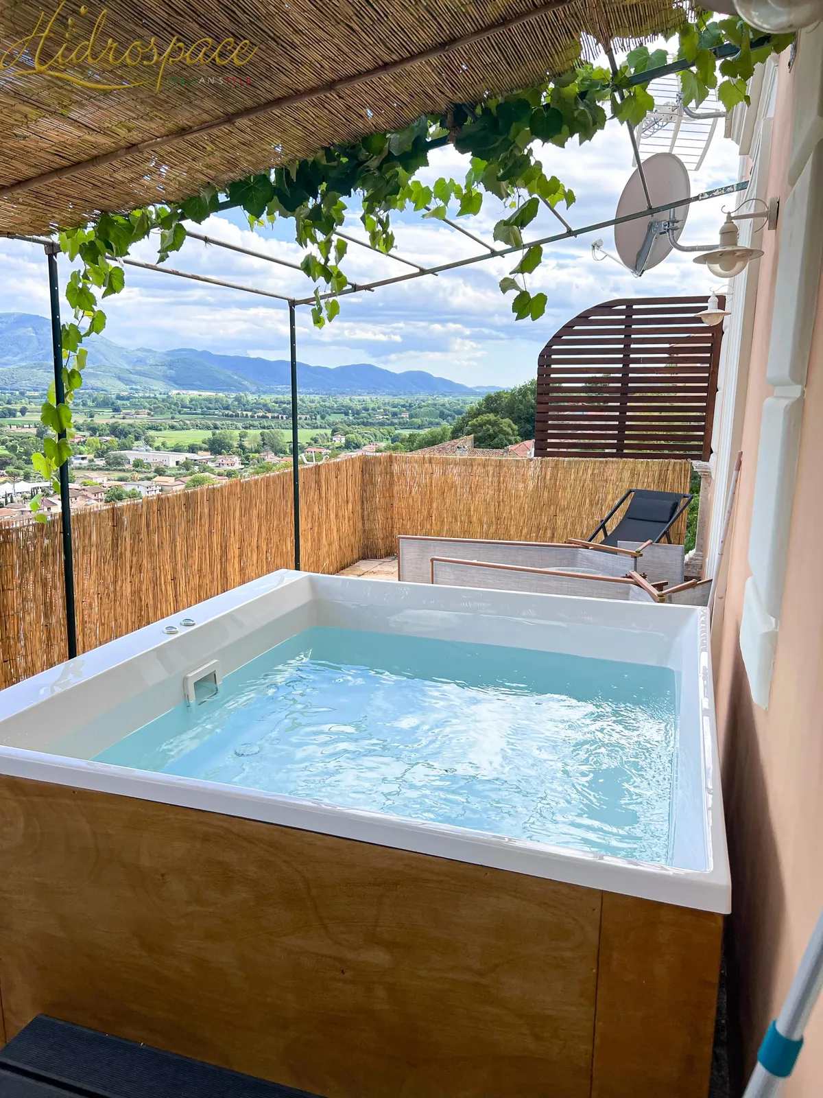 RIVIERA 180 x 190 MINI POOL